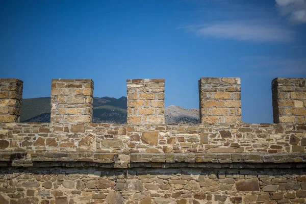 Θραύσμα Τείχους Της Γένοβας Την Ηλιόλουστη Μέρα Σουδανική Κριμαία — Φωτογραφία Αρχείου