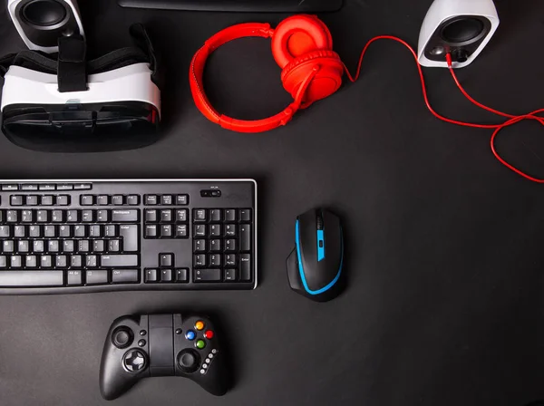 Top Bekijken Een Gaming Gear Muis Toetsenbord Joystick Headset Headset — Stockfoto