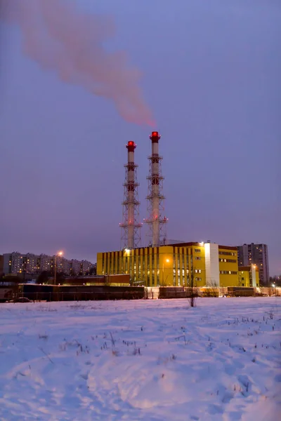 Photo Une Chaufferie Bâtiments Résidentiels Hiver Dans Ville — Photo