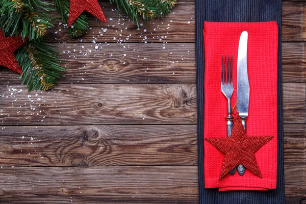 Kerst Tafelschikking Met Vork Mes Versierde Rode Ster Rode Servet — Stockfoto