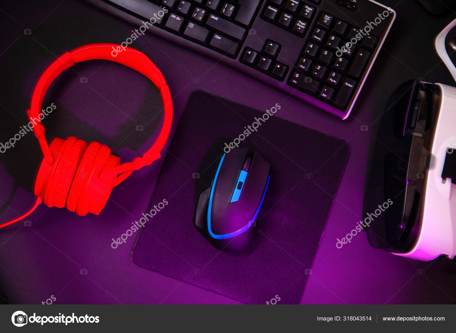 Net Brighten Integrate Top View Gaming Gear Mouse Keyboard Joystick Headset Headset Black Stock  Photo by ©nuclear_lily 318043514