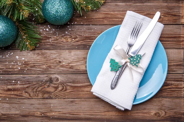 Christmas Table Place Setting Blue Plate Fork Knife Decorated Ribbon — Stock Photo, Image