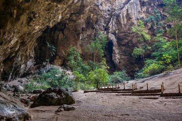 Cueva Phraya Nakhon Parque Nacional Khao Sam Roi Yot Tailandia — Foto de Stock