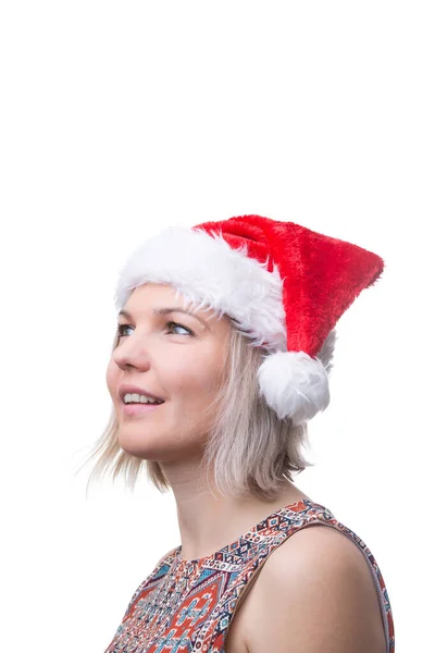 戴眼镜 头戴白色背景圣诞帽的金发女郎的特写照片 — 图库照片