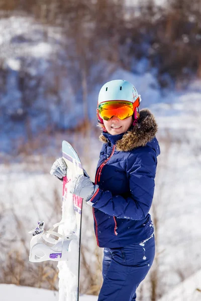 Image Female Athlete Wearing Helmet Snowboard Standing Park Winter Day — Stock Photo, Image
