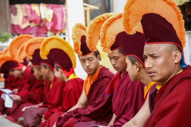 Nepal Boudnath 'daki Tibetli keşişler
