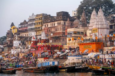 Varanasi 'deki Ganj' daki insanlar