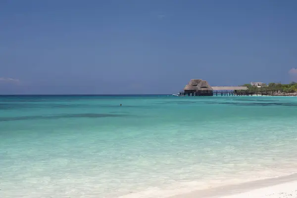 Zanzibar adasındaki Kendwa plajı.