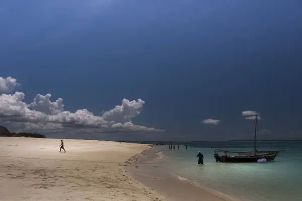 桑给巴尔Kendwa海滩的居民 — 图库照片