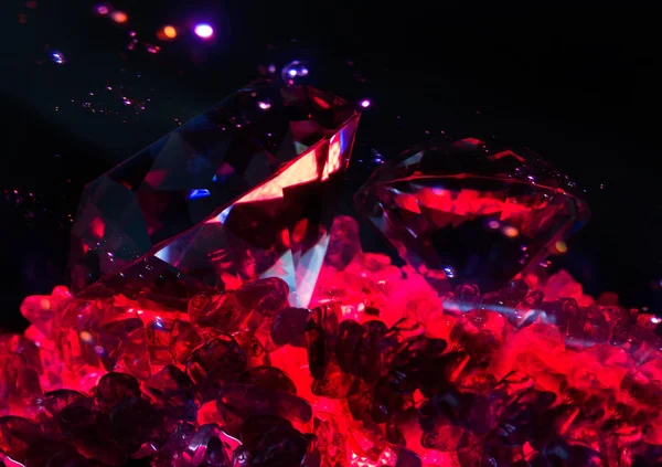 Foto Rico Diamantes Brilhantes Que Colocam Vermelho Pedras Quartzo Iluminado — Fotografia de Stock
