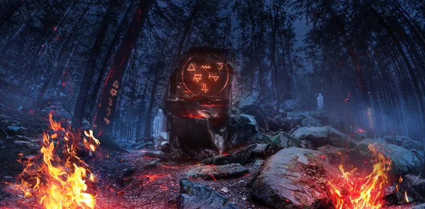 Široký panoramatický noční čarodějnický les s duchy. — Stock fotografie
