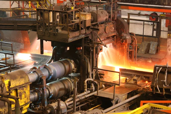 Grande Laminação Mil Processamento Barra Aço Quente — Fotografia de Stock