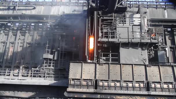 Coke Oven Large Integrated Steelworks Ready Push Product Quenching Car — Stock Video