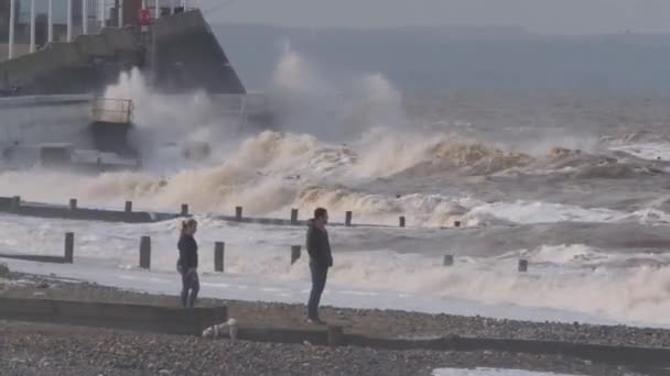 Ruwe Zee Aan Oostkust Van Yorkshire Verenigd Koninkrijk Offshore Wind — Stockvideo