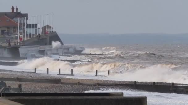 Raue See Der Ostküste Von Yorkshire Großbritannien Offshore Wind Und — Stockvideo