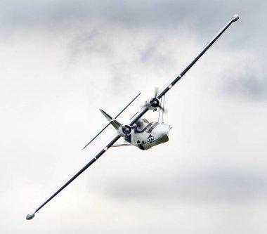 Consolidated PBY Catalina, 1930 'larda ve 1940' larda Consolidated Aircraft tarafından üretilen bir Amerikan uçan gemisidir. 2. Dünya Savaşı 'nın en yaygın kullanılan deniz uçaklarından biriydi.