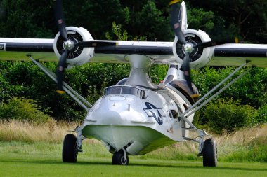 Consolidated PBY Catalina, 1930 'larda ve 1940' larda Consolidated Aircraft tarafından üretilen bir Amerikan uçan gemisidir. 2. Dünya Savaşı 'nın en yaygın kullanılan deniz uçaklarından biriydi.. 