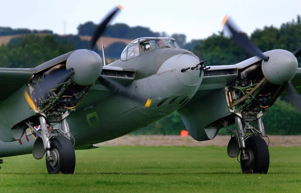 하빌랜드 Havilland Mosquito 대전중 도입된 영국의 다기능 항공기이다 대부분 나무로 — 스톡 사진