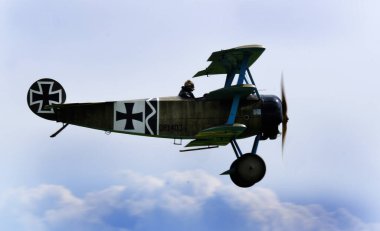 Fokker Dr.I. Fokker-Flugzeugwerke tarafından üretilen bir Fokker savaş uçağıdır. Bu uçak Doğu Kirkby hava ekininde uçan bir taklittir. 2019.