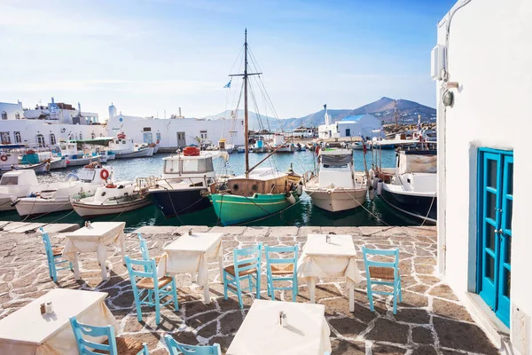 Grieks Vissersdorp Paros Naousa Griekenland Openluchtrestaurant — Stockfoto