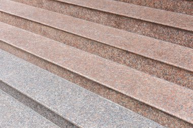 geniş taş merdiven 