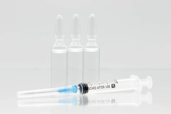 Glass Medicine Ampoules Liquid Plastic Syringe Needle Isolated White Background — Stock Photo, Image