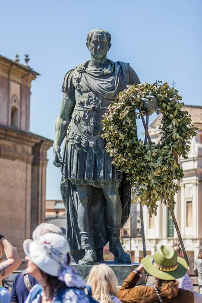 Медная Статуя Римского Императора — стоковое фото