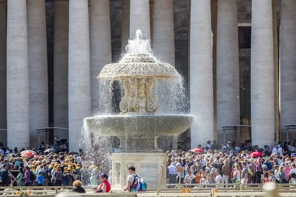 Enorme Fuente Vaticano — Foto de Stock