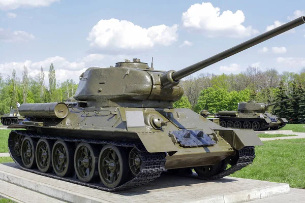 İkinci Dünya Savaşı 'nın 34 tankı..