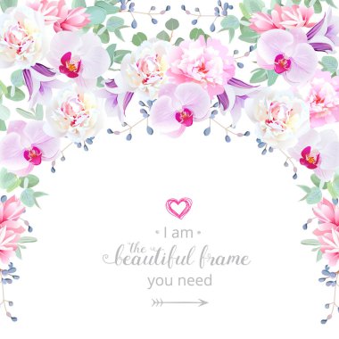 Yarım daire çelenk çerçeve mor çiçekler ve yapraklar