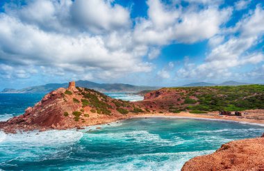 Rüzgarlı bir günde porticciolo sahil peyzaj