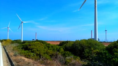 Ülkede rüzgar türbini