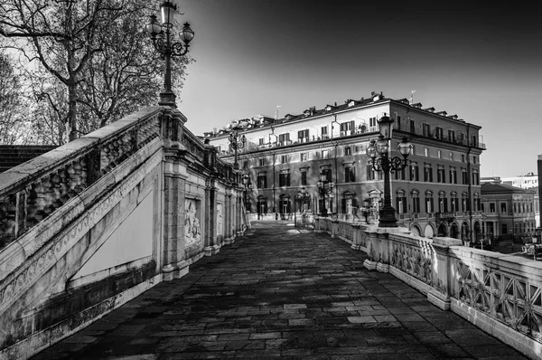 Vista de Bolonia en blanco y negro — Foto de Stock