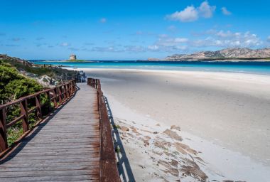 Stintino Sardunyalı beach görünümünü