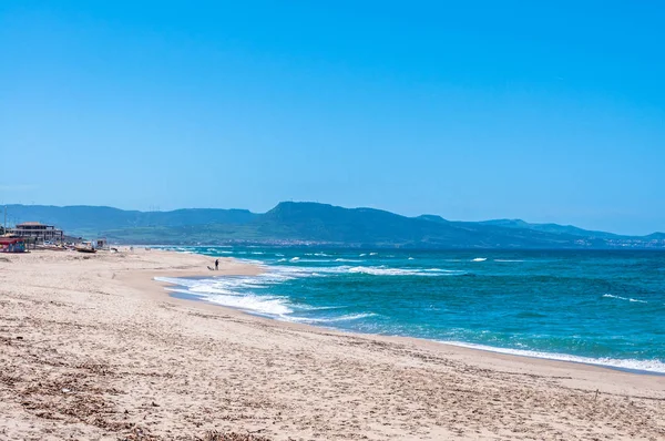 Paisaje de playa desértica de Badesi — Foto de Stock