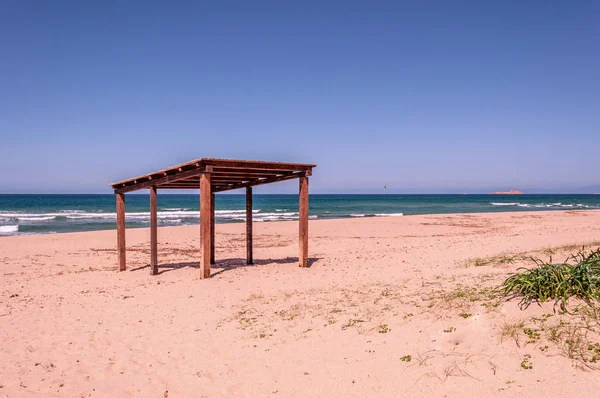 Wooden gazebo on the beach — Stock Photo, Image