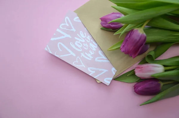 Banner de flores de primavera - ramo de flores de tulipán rosa y violeta o — Foto de Stock