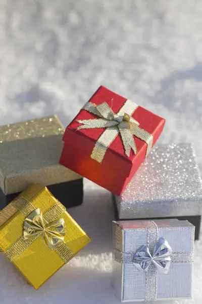 Christmas Present (silver, guld, röd) — Stockfoto