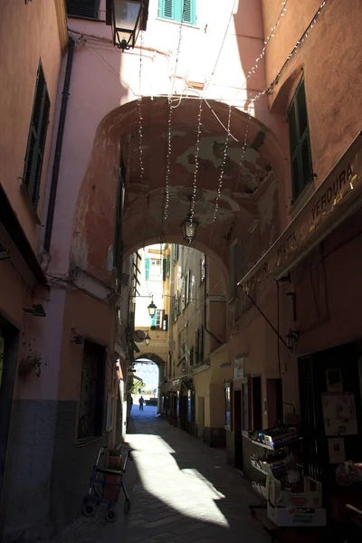 Laigueglia Italia Febrero 2017 Una Carretera Central Pueblo Laigueglia Riviera — Foto de Stock