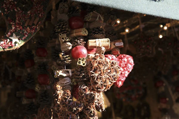Больцано Италия Декабря 2019 Года Рождественские Украшения Рынке Фамас Больцано — стоковое фото