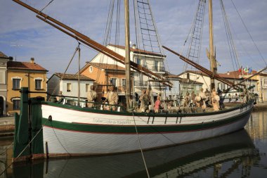 Cesenatico (Fc), İtalya - 1 Ocak 2019: Liman kanalı Leonardesque, Deniz Doğumu, Marineria Müzesi (Presepe della Marineria), Cesenatico, Forli Cesena, Emilia Romagna, İtalya.