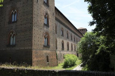Pavia (Pv), İtalya - Haziran 2018: Castello Visconteo, Visconti kalesi, Pavia, Lombardy, İtalya