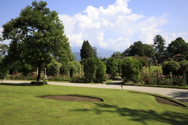 Stresa (Vco), İtalya - 2 Haziran 2018: Villa Pallavicino bahçesi, Stresa, Verbano-Cusio-Ossola, Piedmont, Ital