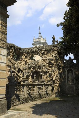 Lainate (Mi), İtalya - 16 Haziran 2018: Villa Litta Borromeo Visconti ninfeo, Lainate, Milan, Lombardy, İtalya