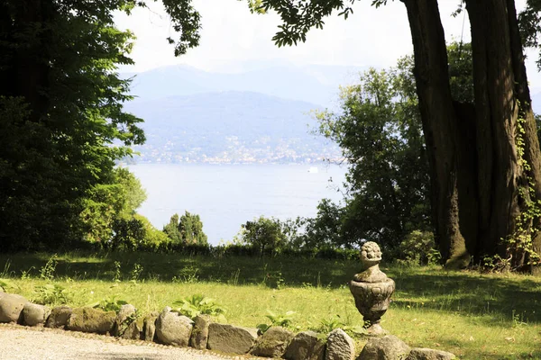 Stresa Vco Włochy Czerwca 2018 Widok Jezioro Maggiore Parku Villa — Zdjęcie stockowe