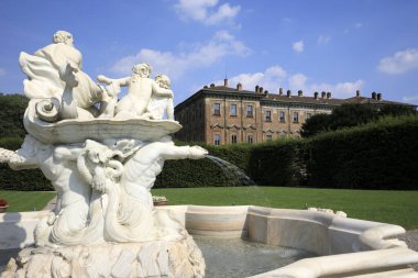 Lainate (Mi), İtalya - 16 Haziran 2018: Villa Litta Borromeo Visconti parkı, Lainate, Milan, Lombardy, İtalya