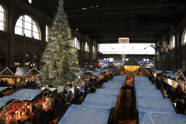 Цюрих Швейцария Ноября 2018 Года Рождественский Рынок Железнодорожном Вокзале Цюриха — стоковое фото