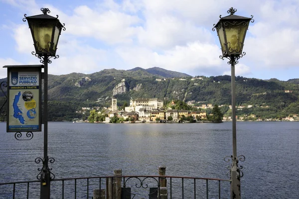 Orta San Giulio イタリア 2019年9月2日 イタリア ピエモンテ州ノバラ湖のサン ジュリオ島の風景 — ストック写真