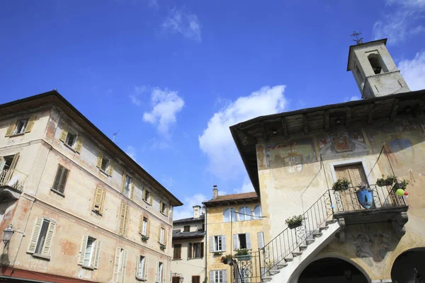 Orta San Giulio Italy September 2019 Palazzo Della Comunita Piazza — 스톡 사진