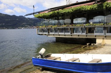 Orta San Giulio (Hayır), İtalya - 02 Eylül 2019: Orta, Orta, Novara, Piedmont, İtalya 'daki tipik bar ve restoran 